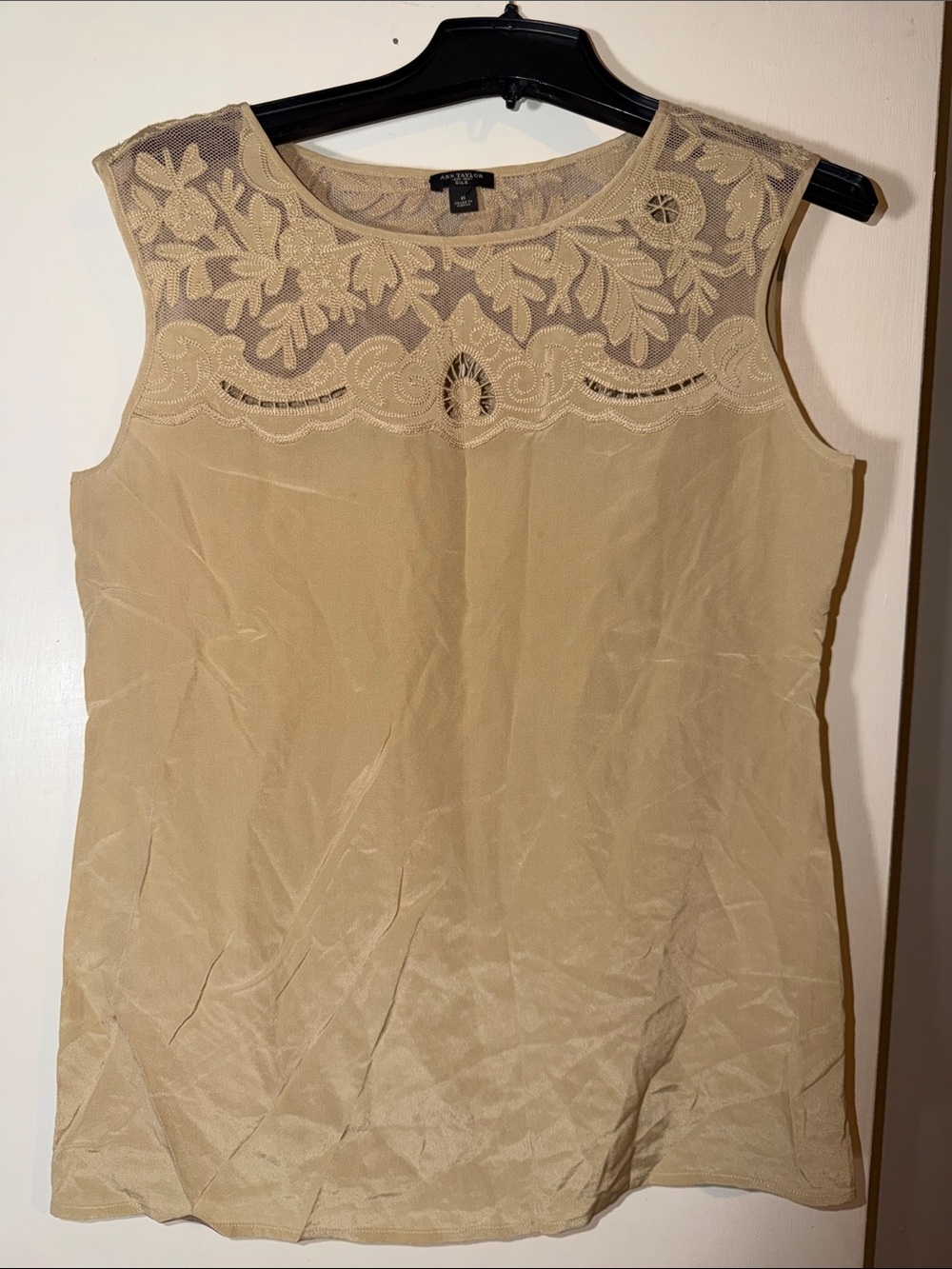 Ann Taylor Beige Lace Detail Silk Sleeveless Blouse